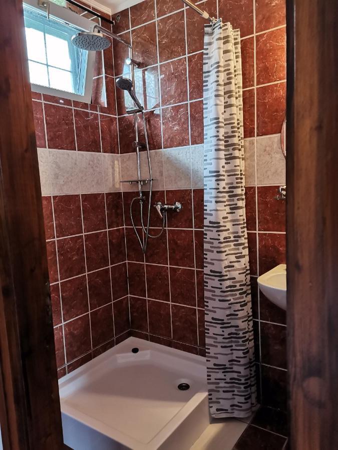 Rozsa Apartman Gyula Exteriör bild